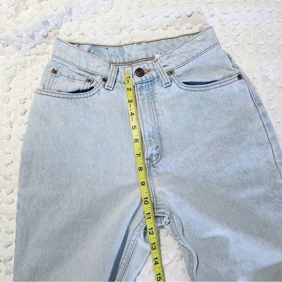 Levi's 512 90s Vintage Light Wash Mom Jeans 7/25” - Picture 12 of 14